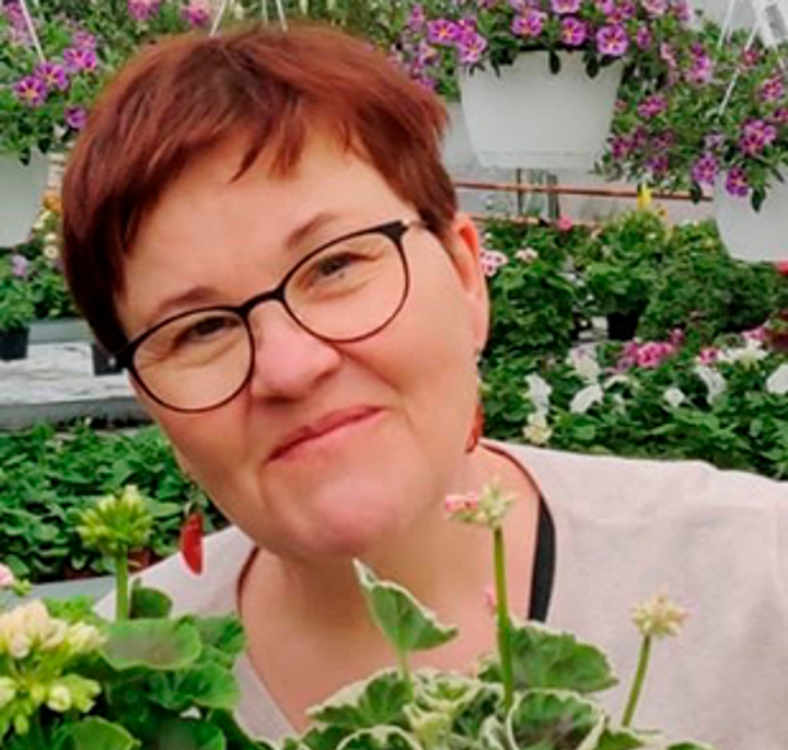 Asta V&#228;yrynen.