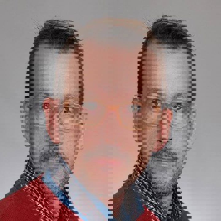 Kirjottaja Mika Yl&#228;-Outinen Ratkaisup&#228;&#228;llikk&#246;